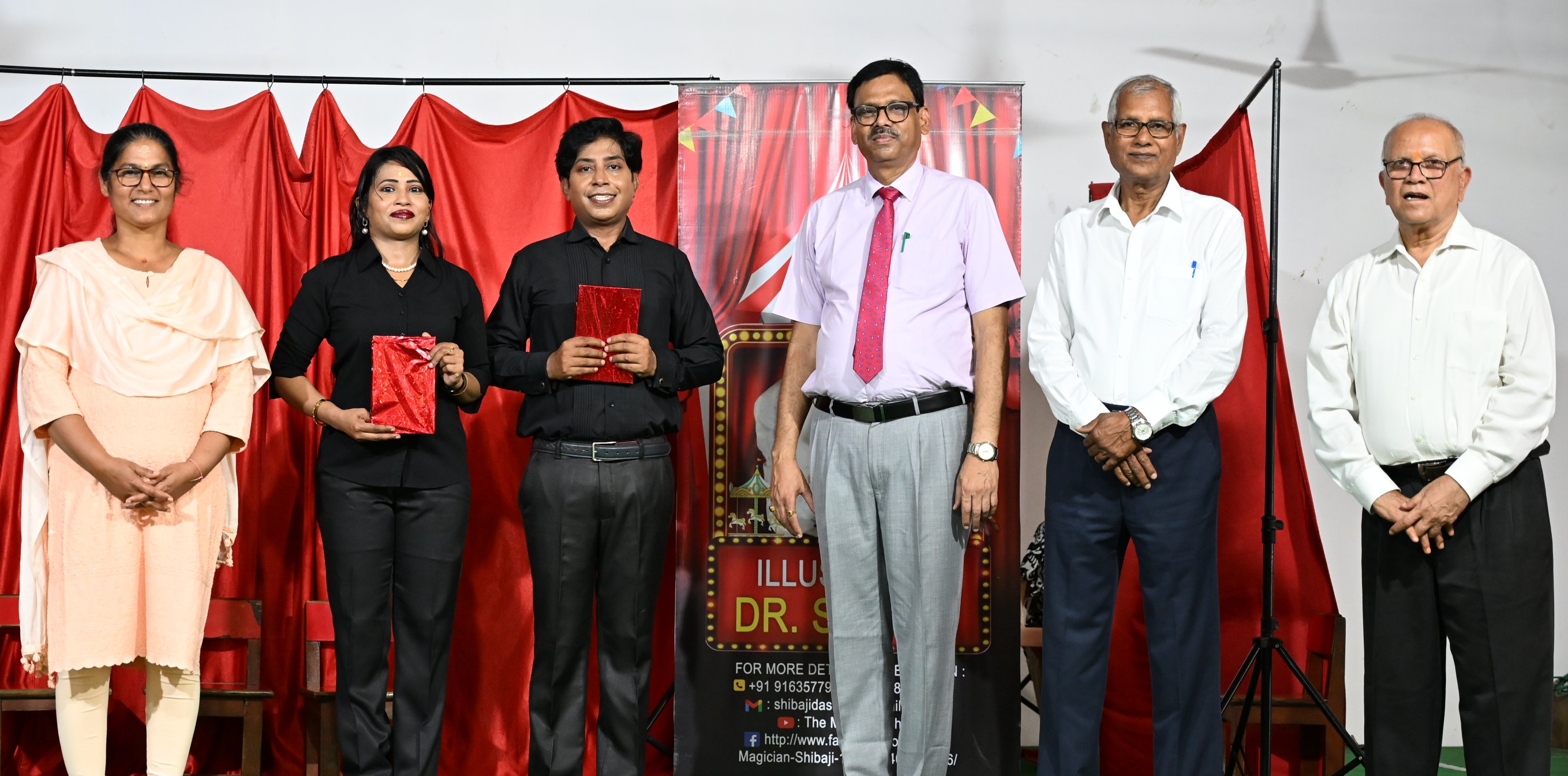 Magic Show by Illusionist Dr. Shibaji - Chinmaya Vidyalaya Bokaro 